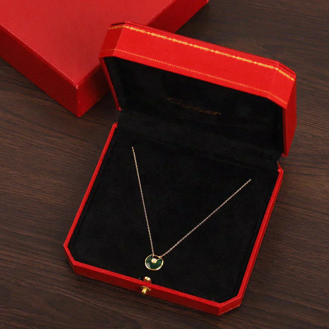 ¡®Armor-¡¯AMULETTE GOLD MALACHITE NECKLACE