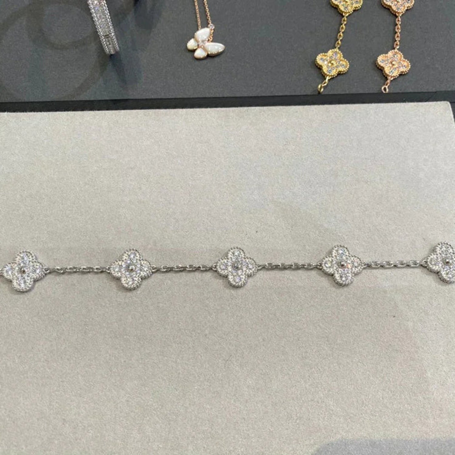 [Armor-]New  CLOVER 5 MOTIF FULL DIAMOND BRACELET COLLECTION