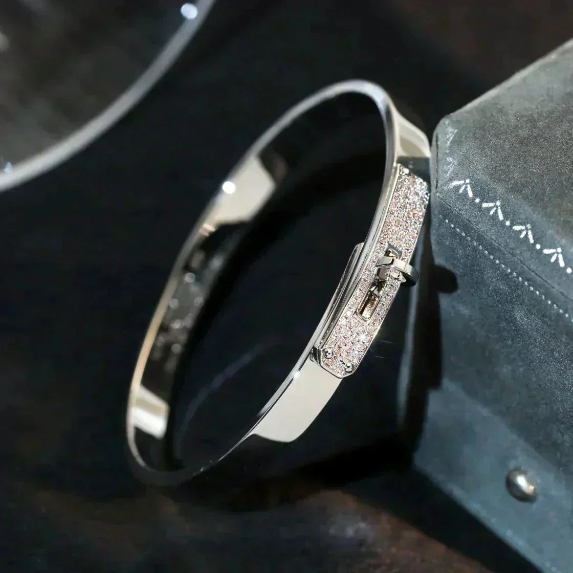 ¡®Armor-¡¯KELLY SILVER DIAMOND BRACELET