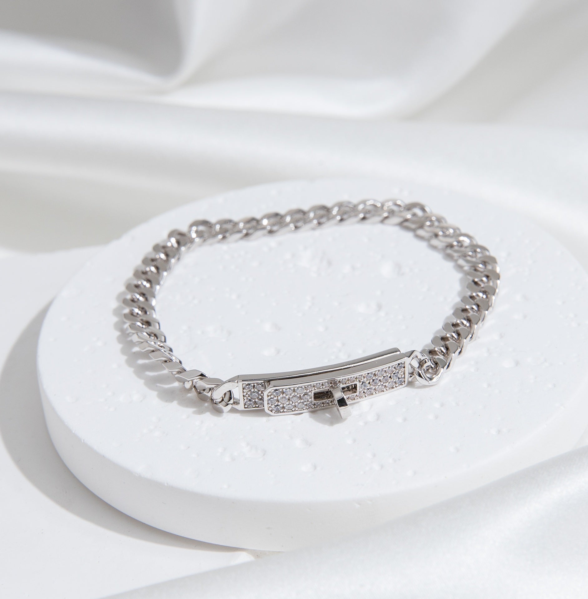 ¡®Armor-¡¯KELLY CHAIN SILVER DIAMOND BRACELET