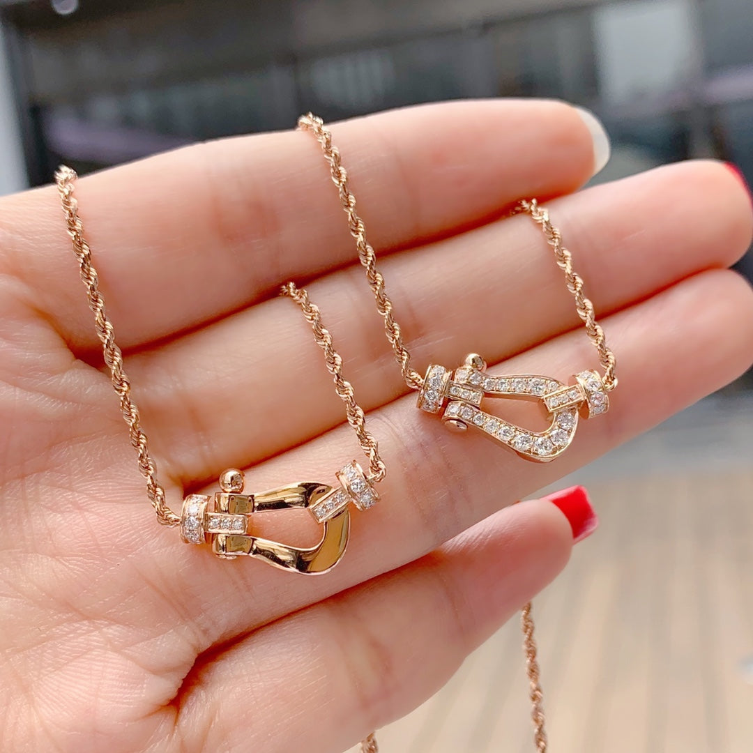 ¡®Armor-¡¯FORCE 10 PINK GOLD DIAMOND NECKLACE