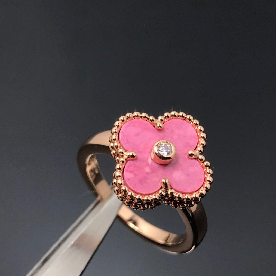 ¡®Armor-¡¯CLOVER RHODONITE ROSE GOLD RING