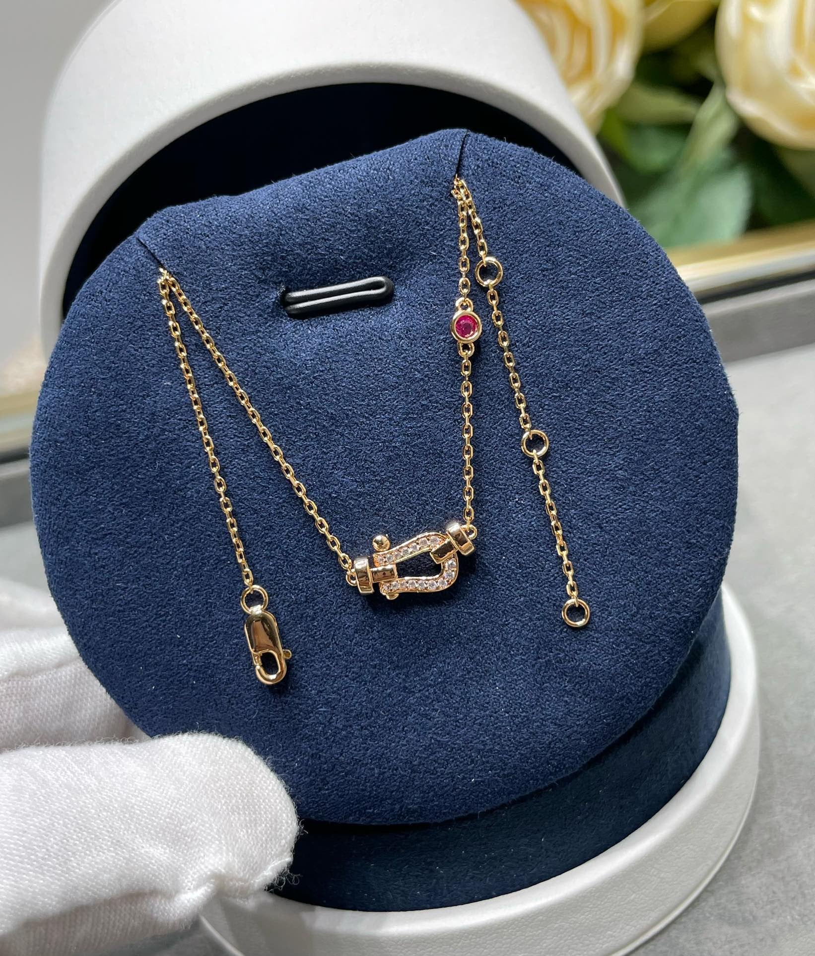 ¡®Armor-¡¯FORCE 10 DIAMOND PINK GOLD NECKLACE