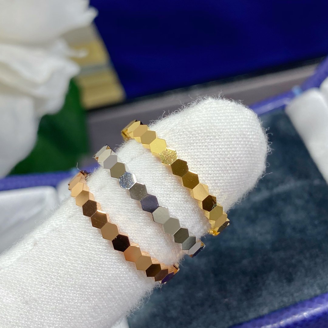 ¡®Armor-¡¯BEE LOVE SMALL RING