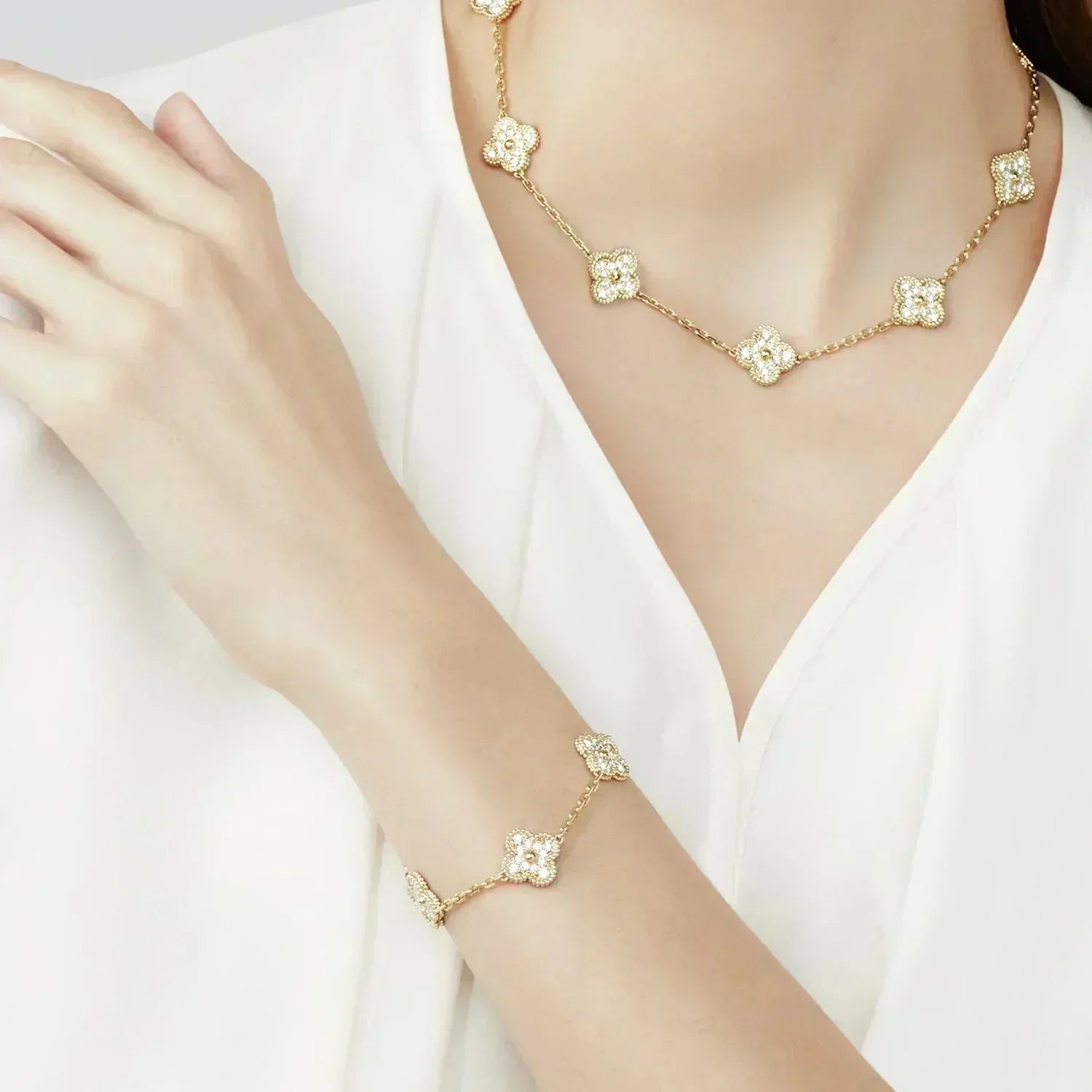 [Armor-]New  CLOVER 5 MOTIF FULL DIAMOND BRACELET COLLECTION