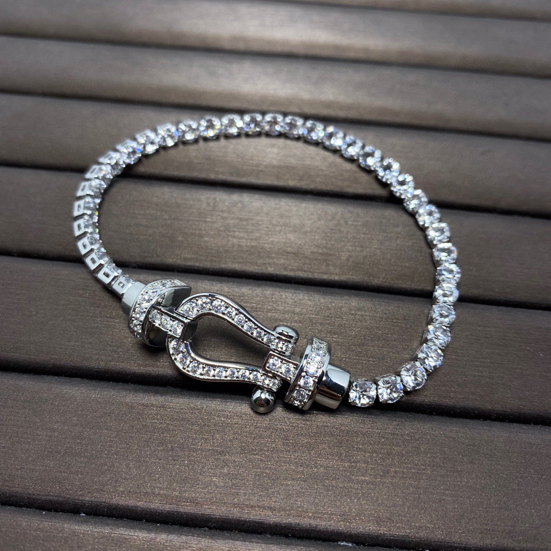 ¡®Armor-¡¯FORCE  HORSESHOE  DIAMOND TENNIS BRACELET