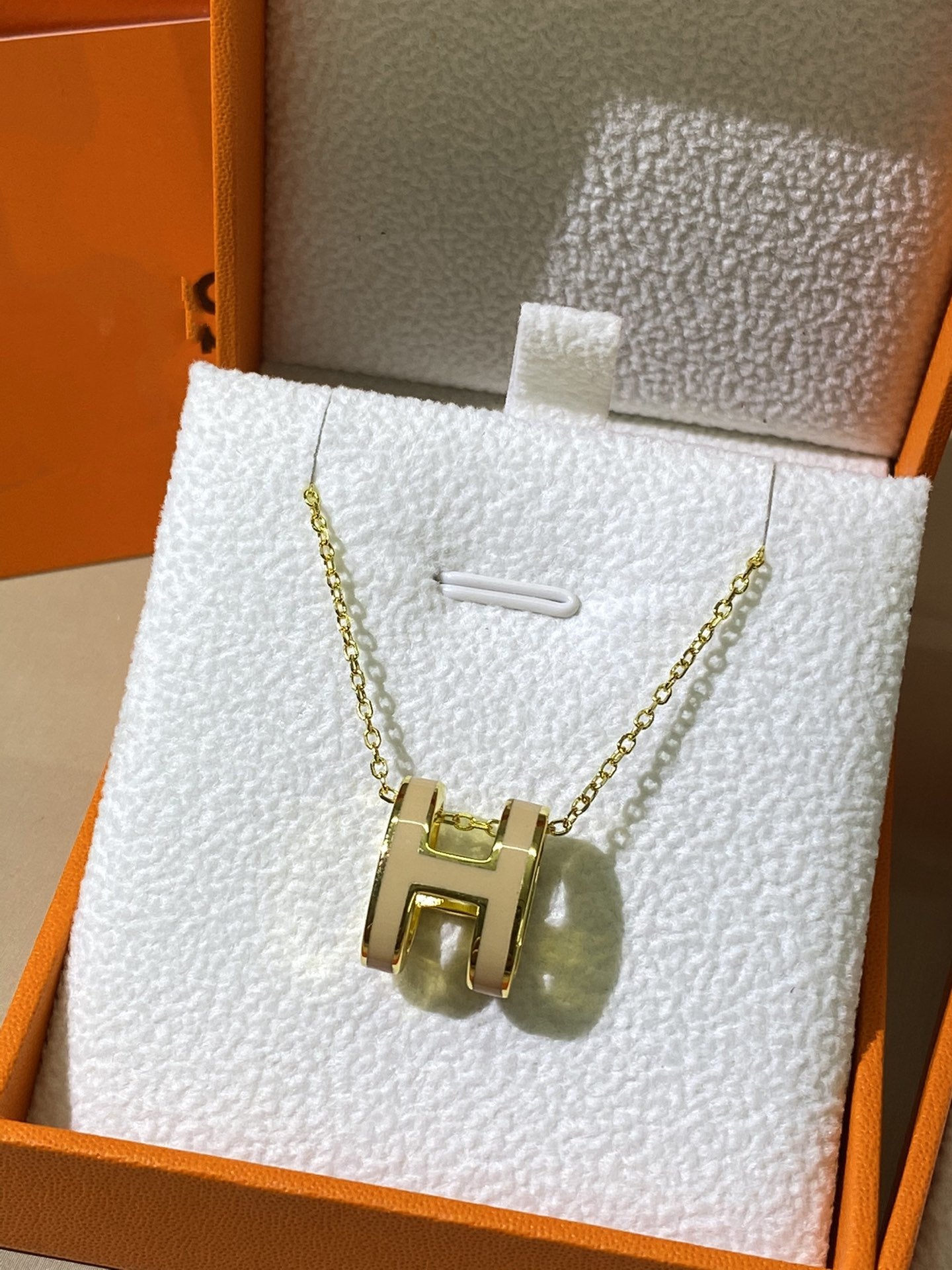 ¡®Armor-¡¯HM CLIC YELLOW ENAMEL GOLD NECKLACE