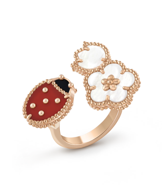¡®Armor-¡¯LUCKY 3 MOTIF ROSE GOLD RING